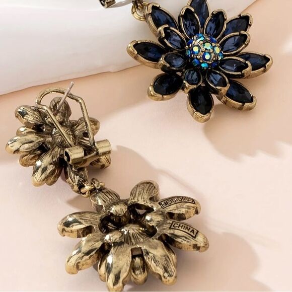 🌺 Heidi Daus Stunning Double Floral Earrings with Ruby and Blue Crystals 🌺 - Picture 3 of 5